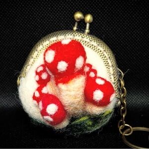 Mush-room for coins purse